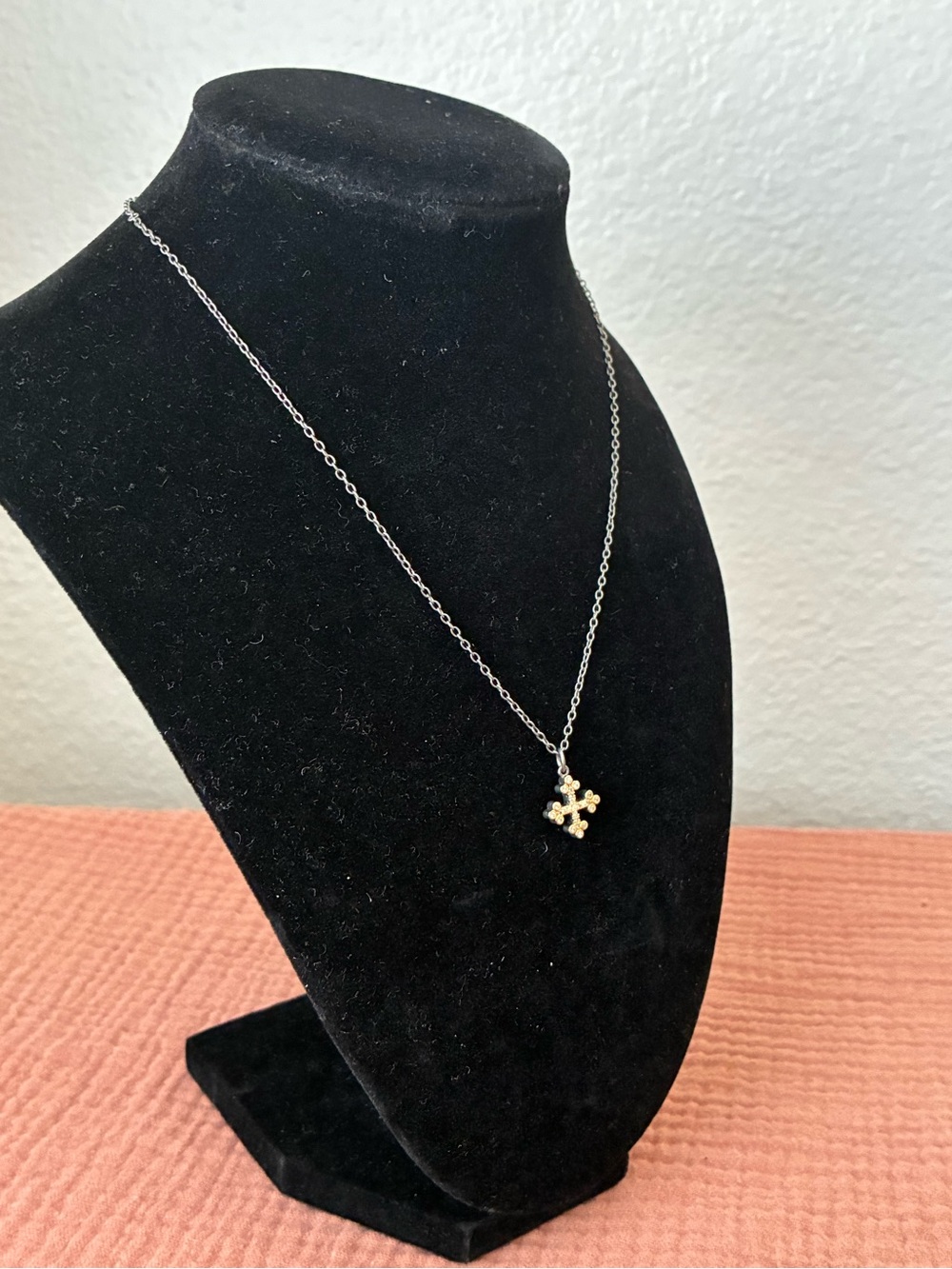 Freida Rothman CROSS NECKLACE - Picture 3 of 9